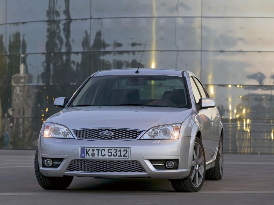 Ford Mondeo Titanium TDCi Sedan '2002